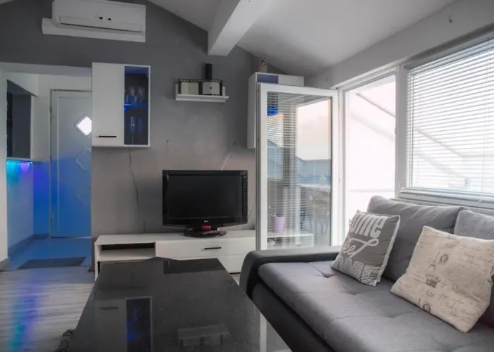 Apartman In With Sea View, Terrace, Air Conditioning, Wifi 4628-55 Crikvenica