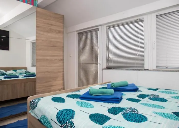 In With Sea View, Terrace, Air Conditioning, Wifi 4628-55 Crikvenica