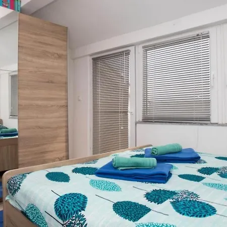 In With Sea View, Terrace, Air Conditioning, Wifi 4628-55 크리크베니카