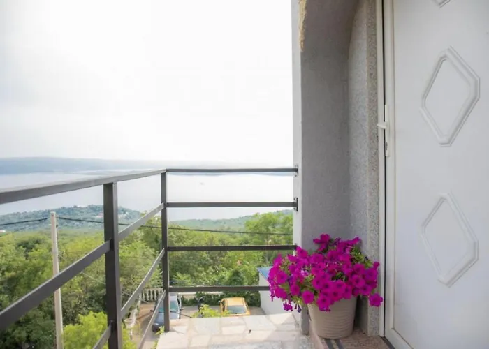 In With Sea View, Terrace, Air Conditioning, Wifi 4628-55 Apartment